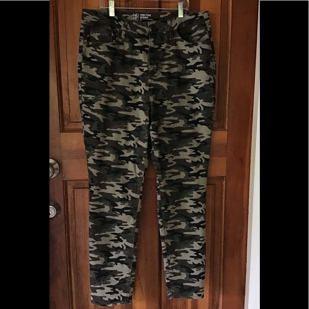 No Boundaries camo jeans